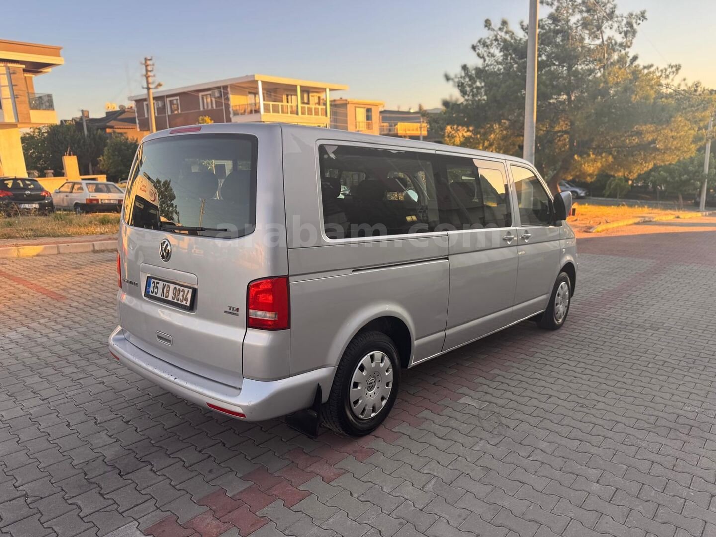 Sahibinden Volkswagen Caravelle 2.0 TDI BMT Trendline 2013 Model İzmir 162.000 km Gri 5