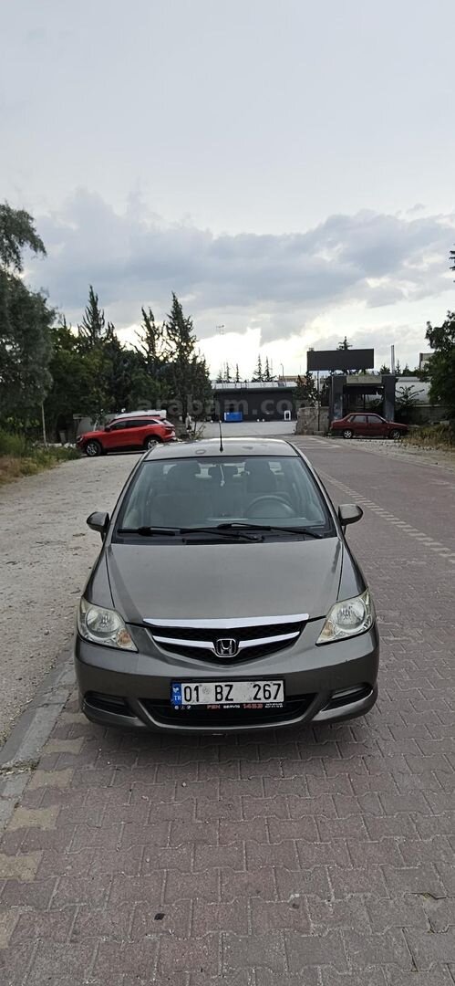 Sahibinden Honda City 1.4 Comfort 2008 Model Konya 186.000 km Kahverengi 1