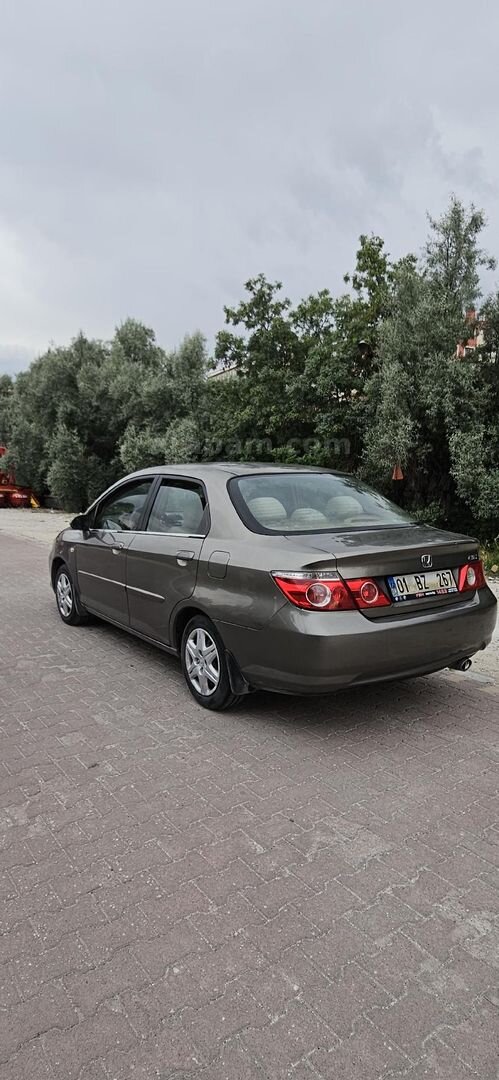 Sahibinden Honda City 1.4 Comfort 2008 Model Konya 186.000 km Kahverengi 6