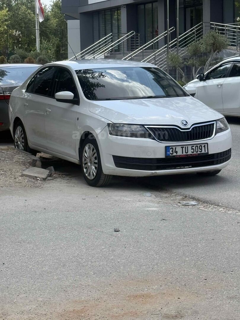 Galeriden Skoda Rapid 1.6 CR TDI Ambition 2015 Model Gaziantep 263.000 km Beyaz 3