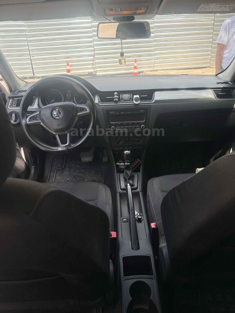 Galeriden Skoda Rapid 1.6 CR TDI Ambition 2015 Model Gaziantep 263.000 km Beyaz 6