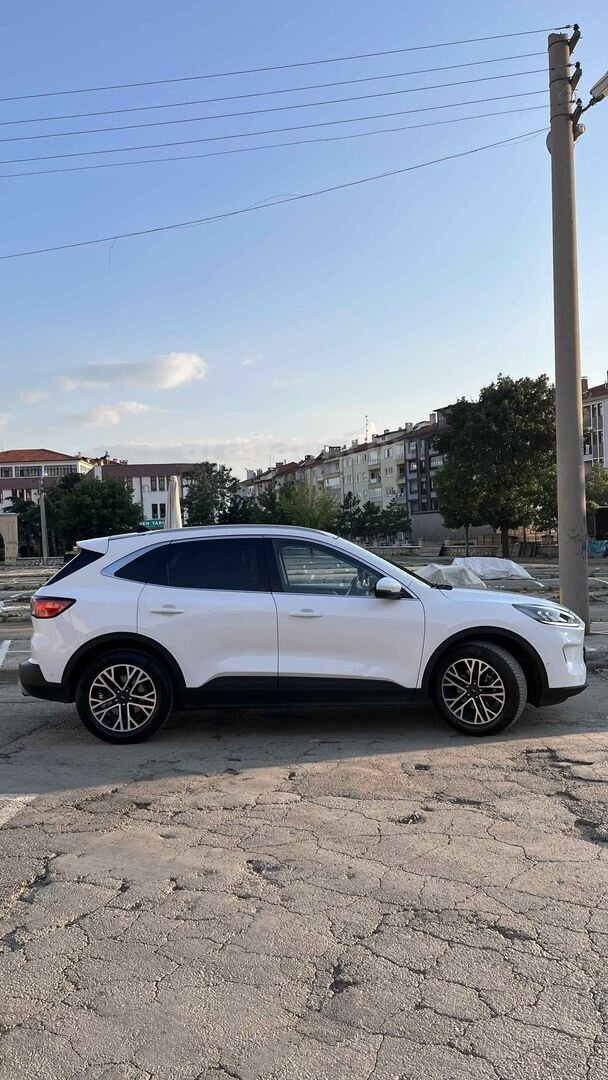 Sahibinden Ford Kuga 1.5 EcoBlue Titanium 2020 Model Isparta 112.000 km Beyaz 4