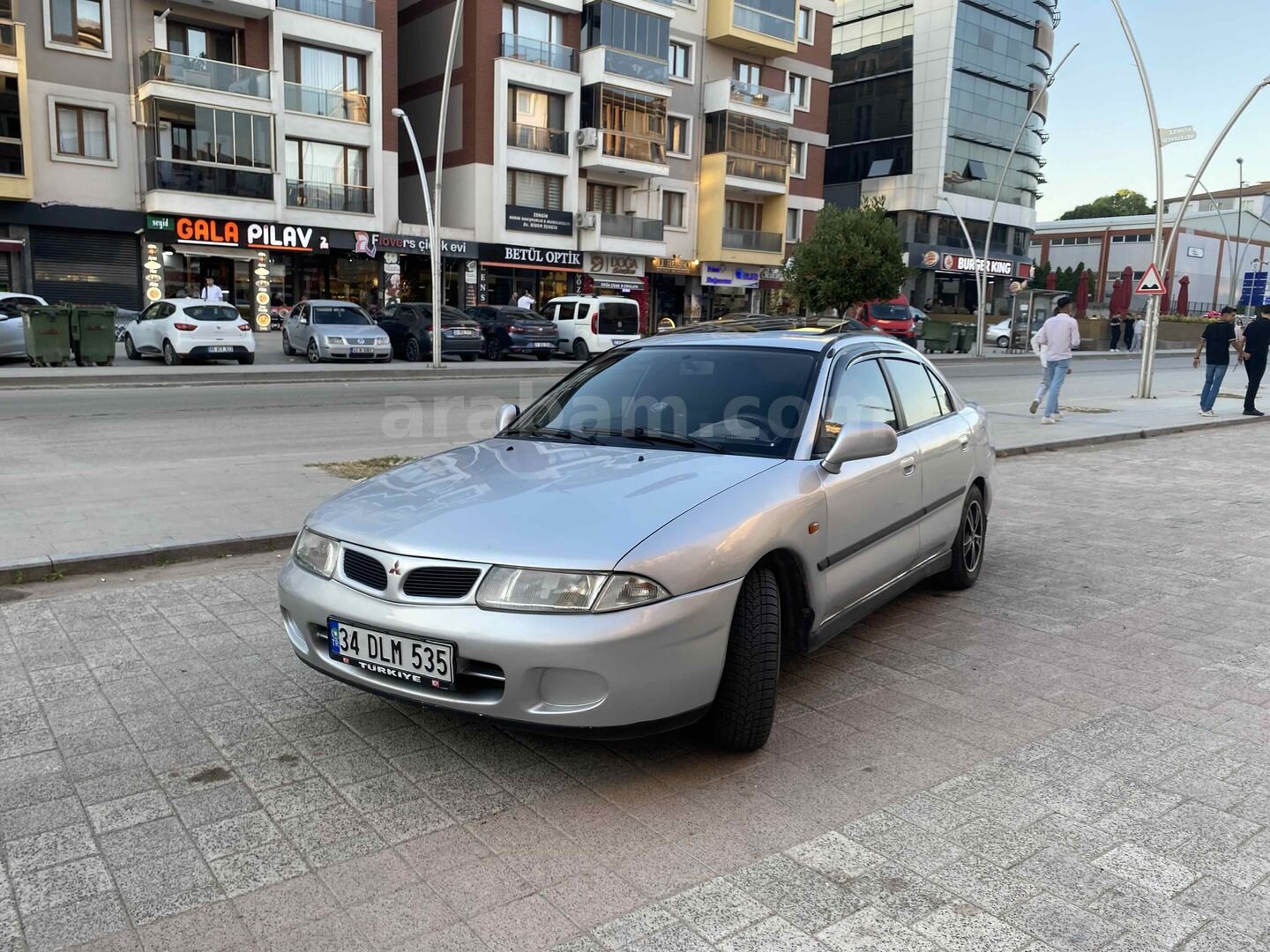 Sahibinden Mitsubishi Carisma 1.6 GLX 1999 Model Kocaeli 265.000 km Gri (Gümüş) 4