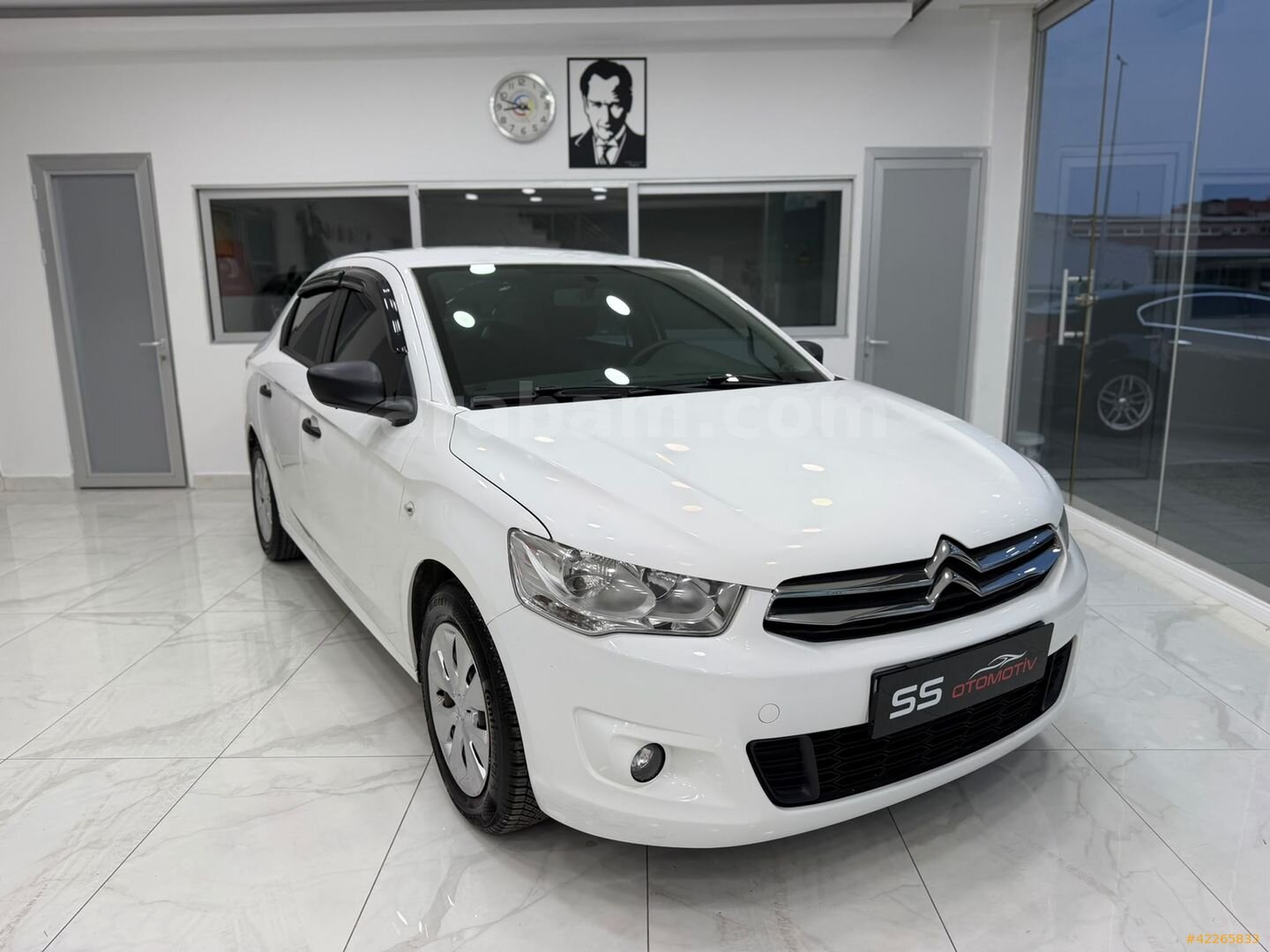 Galeriden Citroen C-Elysée 1.2 VTi Attraction 2013 Model Kırklareli 130.000 km Beyaz 3