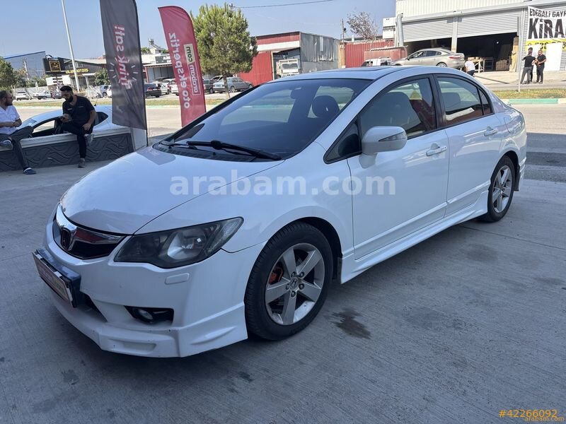 Galeriden Honda Civic 1.6 Elegance 2011 Model İzmir 187.671 km Beyaz