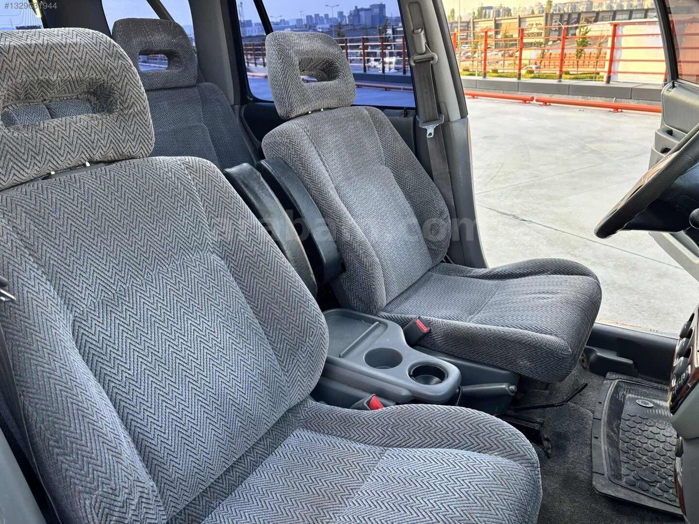 Galeriden Honda CR-V 2.0i ES 1998 Model Ankara 319.000 km Siyah 4