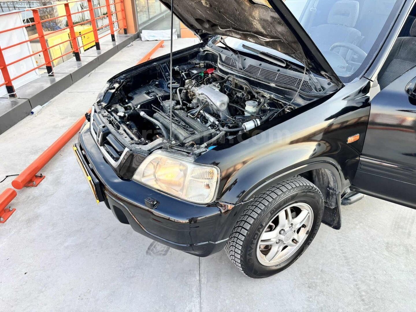 Galeriden Honda CR-V 2.0i ES 1998 Model Ankara 319.000 km Siyah 3
