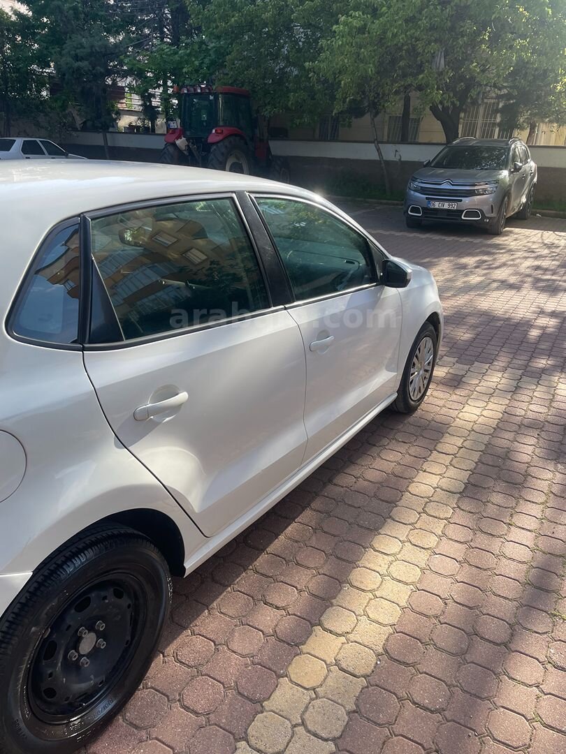 Sahibinden Volkswagen Polo 1.0 Trendline 2016 Model Kahramanmaraş 134.500 km Beyaz 4