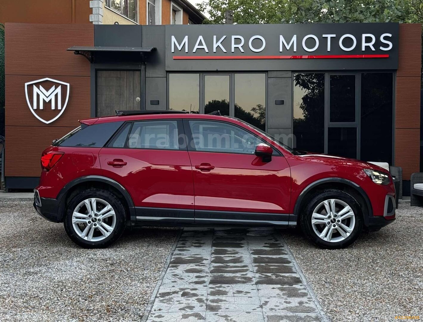 Galeriden Audi Q2 35 TFSI Advanced 2024 Model İstanbul 19.000 km Kırmızı 3