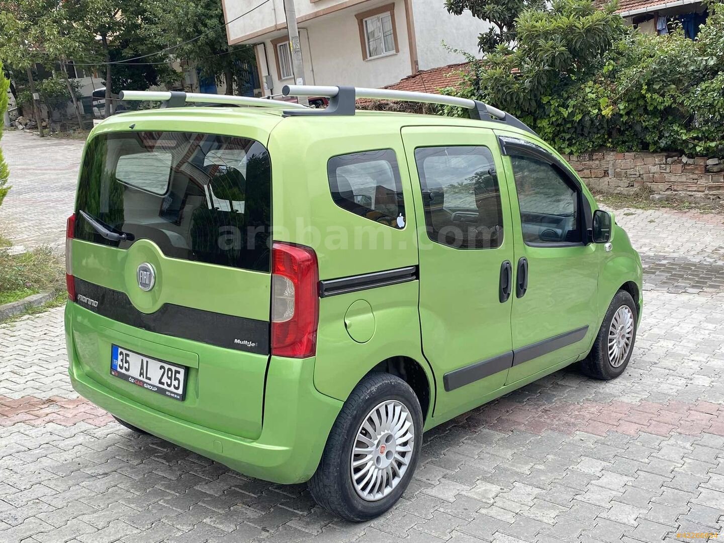 BERKAN OTO'dan satılık düzgün aile aracı fulll 6