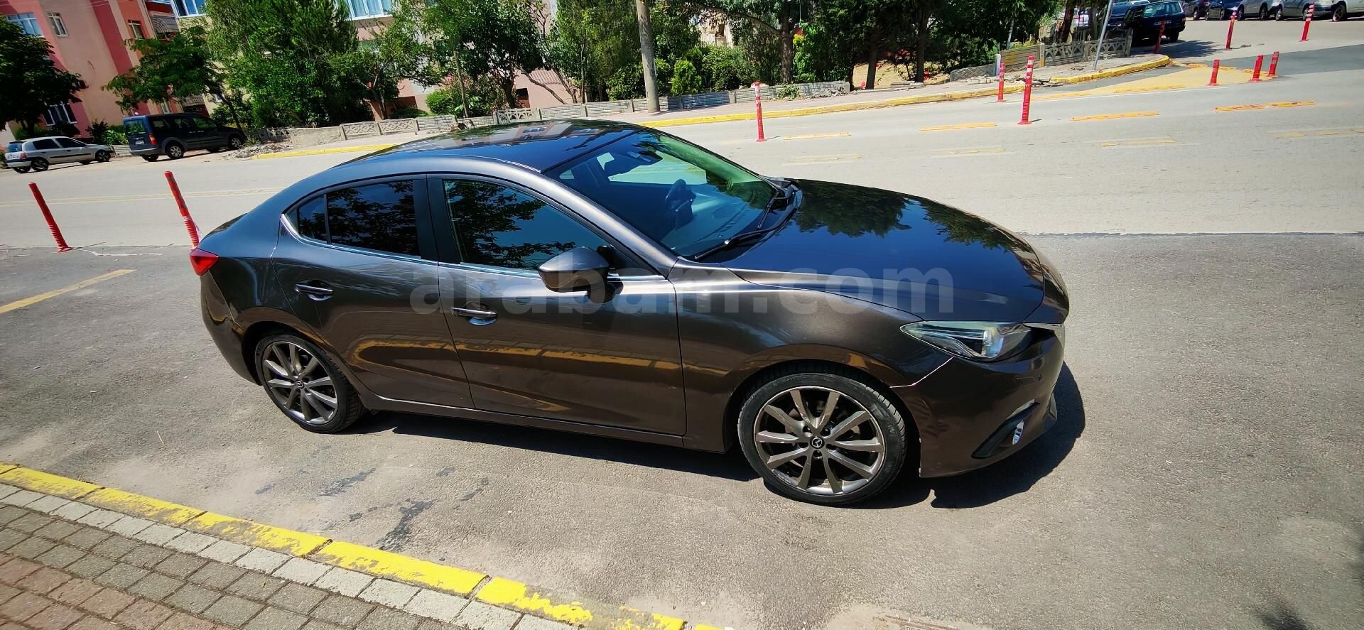Sahibinden Mazda 3 1.5 SkyActive-G Power 2014 Model Kocaeli 154.000 km Kahverengi 6