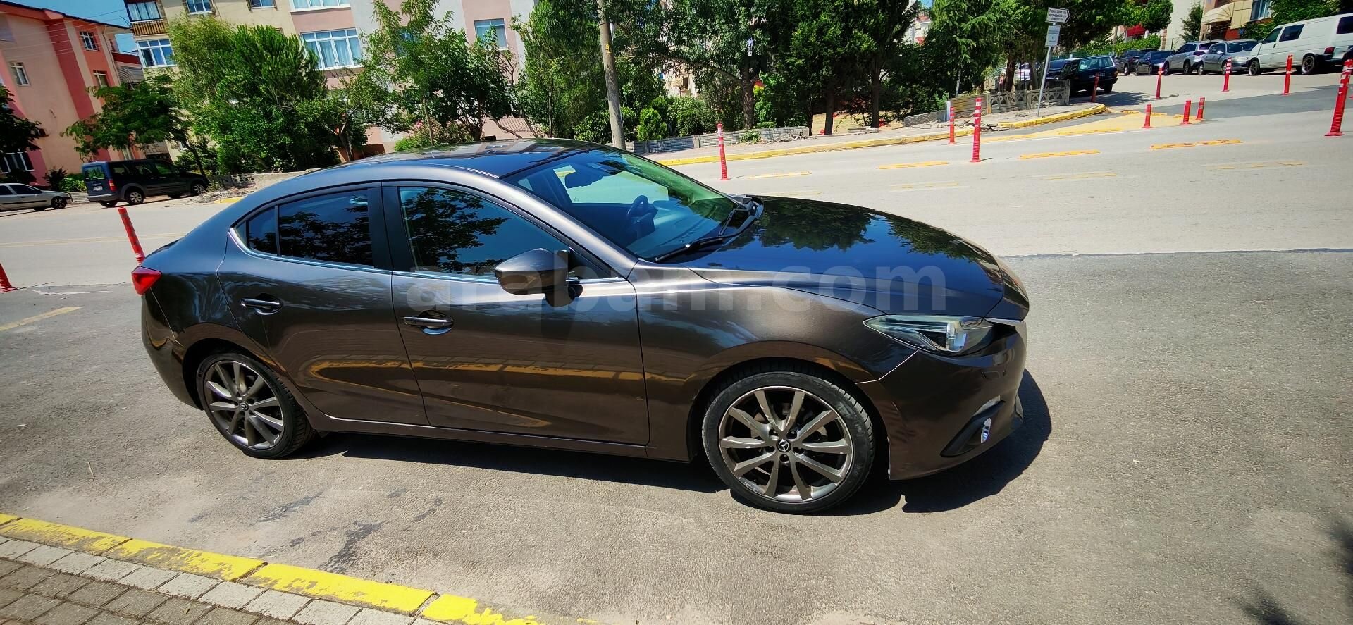 Sahibinden Mazda 3 1.5 SkyActive-G Power 2014 Model Kocaeli 154.000 km Kahverengi 7