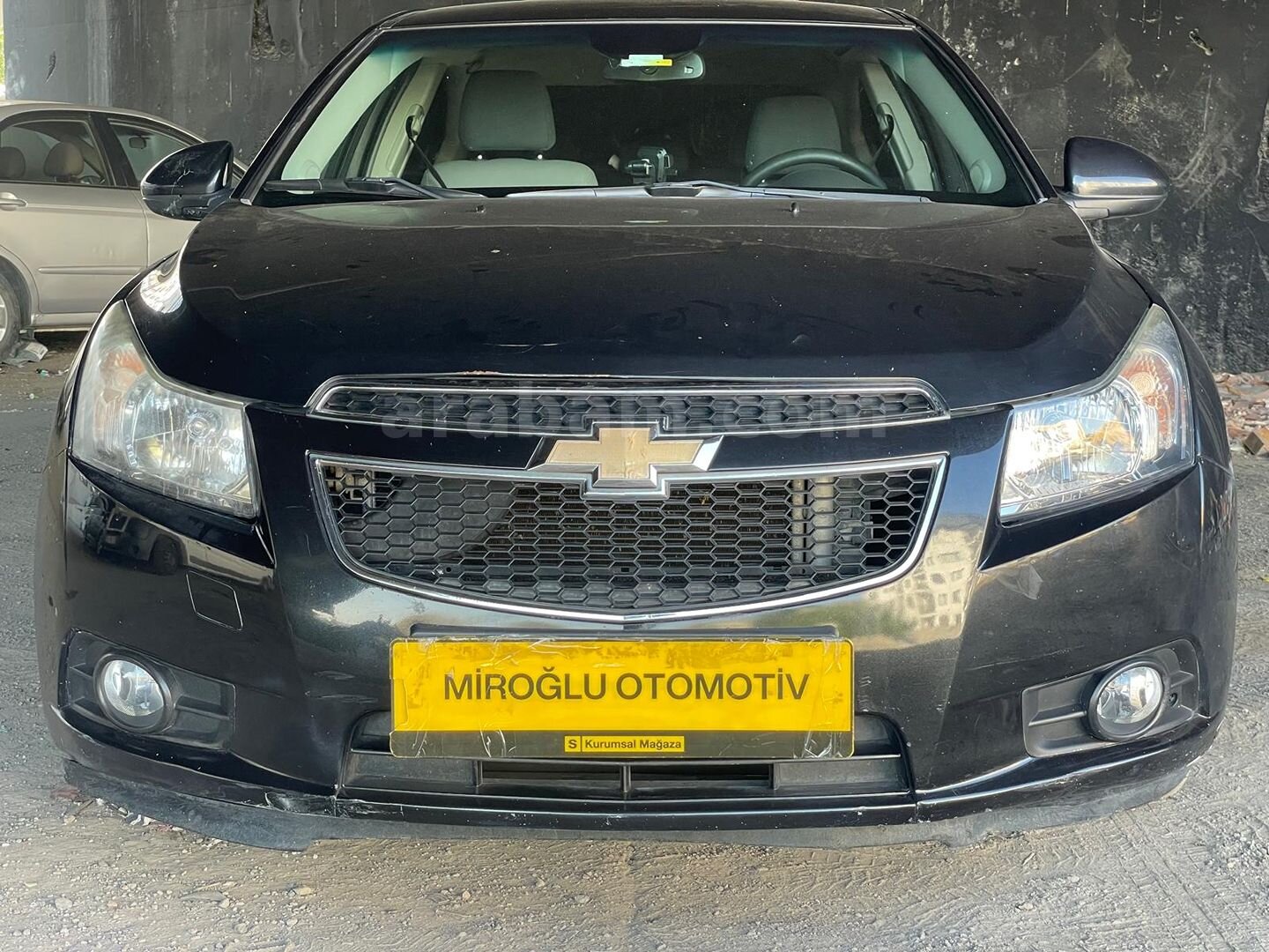 Galeriden Chevrolet Cruze 1.6 LS 2010 Model İstanbul 138.000 km Siyah 5