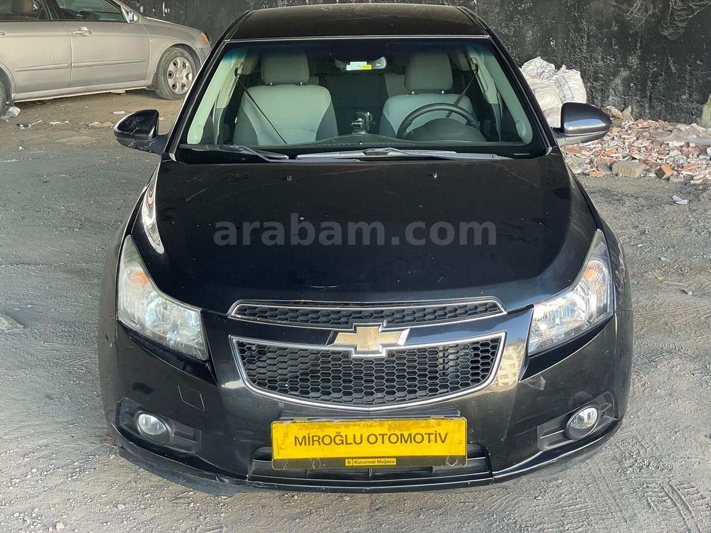 Galeriden Chevrolet Cruze 1.6 LS 2010 Model İstanbul 138.000 km Siyah 2