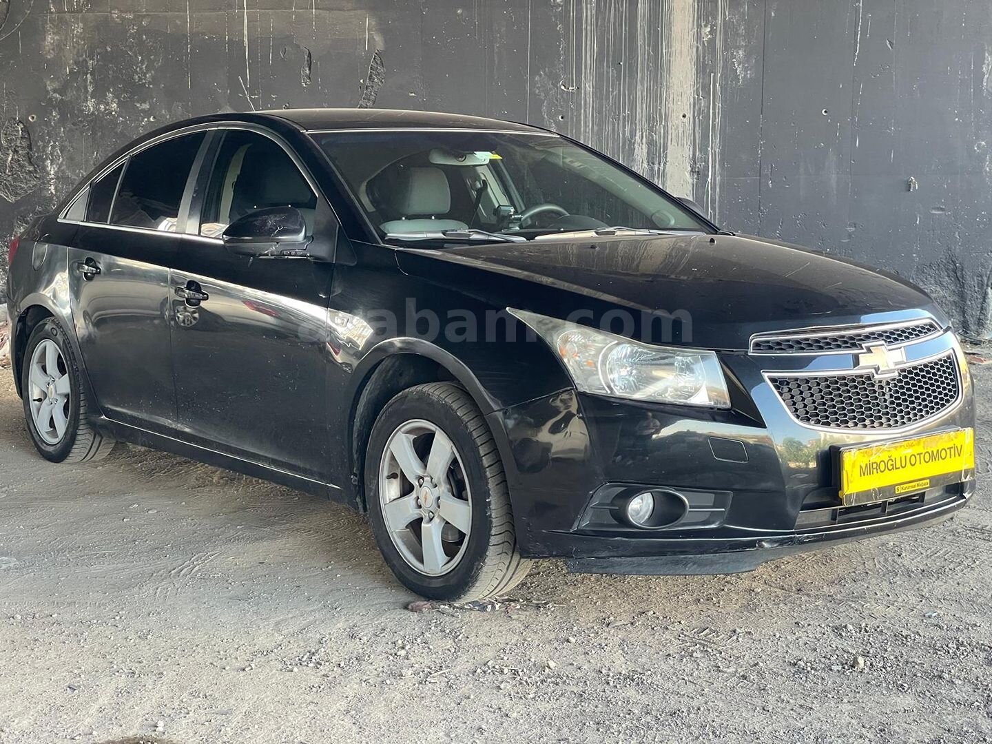 Galeriden Chevrolet Cruze 1.6 LS 2010 Model İstanbul 138.000 km Siyah 4