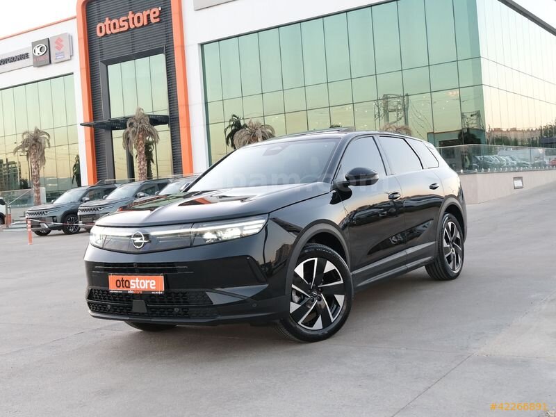 Galeriden Opel Grandland 1.2 T Hybrid GS 2025 Model Diyarbakır 8.137 km Siyah