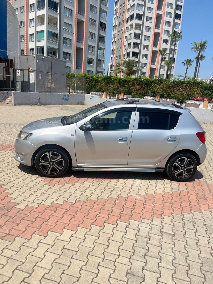 Sahibinden Dacia Sandero 1.5 dCi Ambiance 2012 Model Mersin 275.000 km Gri 2