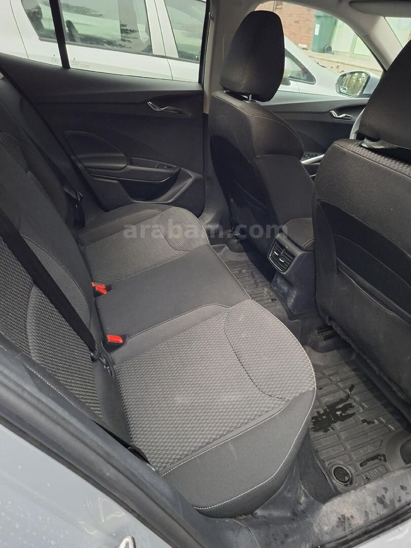 Sahibinden Skoda Fabia 1.0 TSI Premium 2025 Model Elazığ 21.000 km Gri (Gümüş) 5