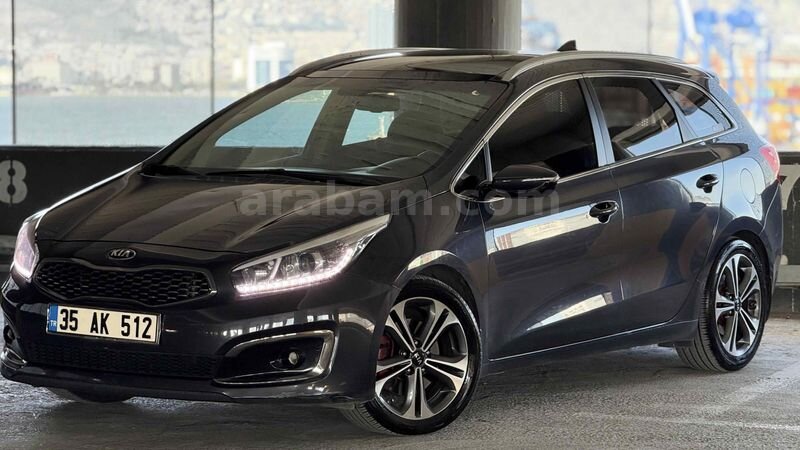 Sahibinden Kia Ceed 1.6 CRDi Premium SW 2017 Model İzmir 141.000 km Füme