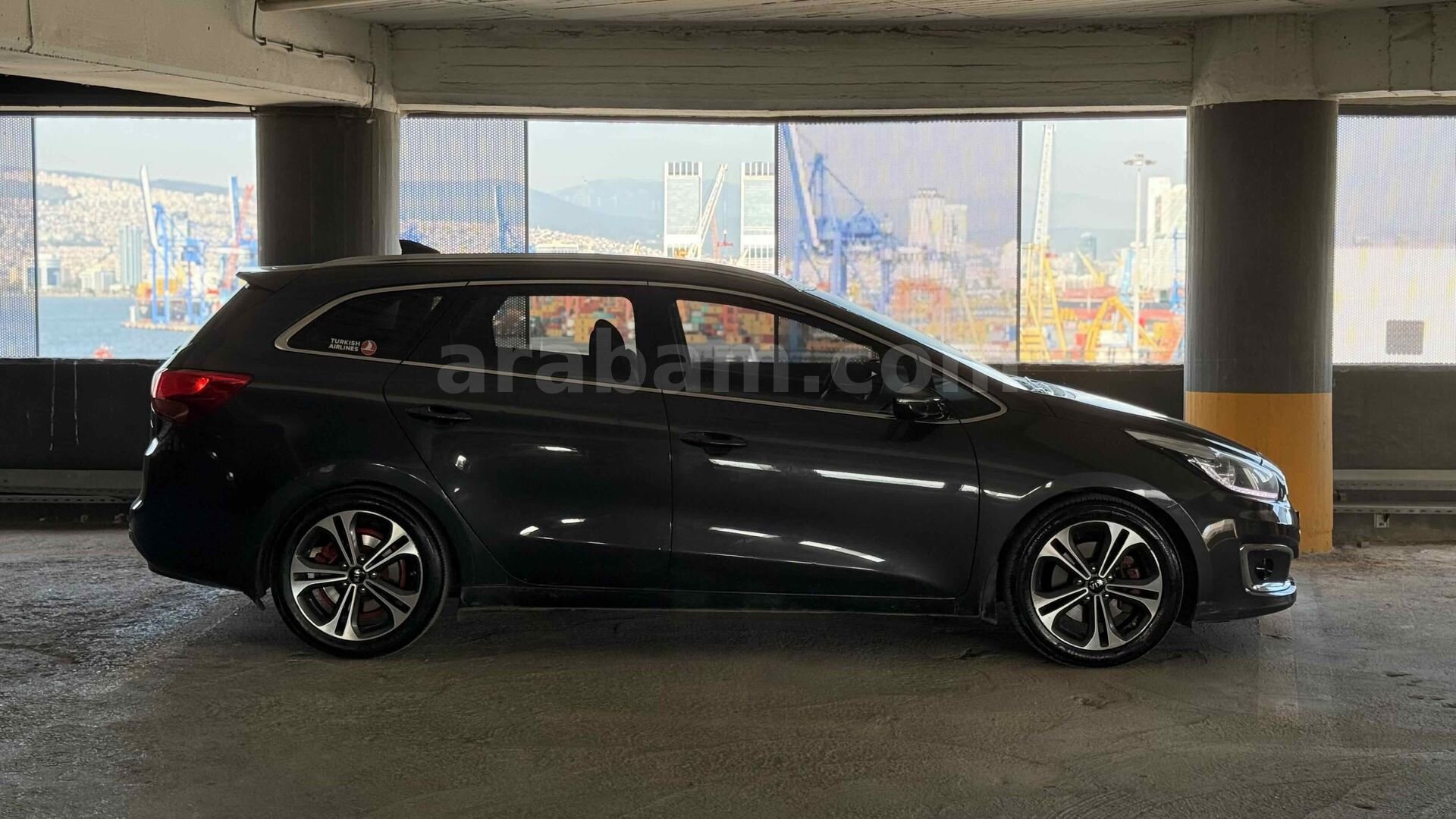 Sahibinden Kia Ceed 1.6 CRDi Premium SW 2017 Model İzmir 141.000 km Füme 6