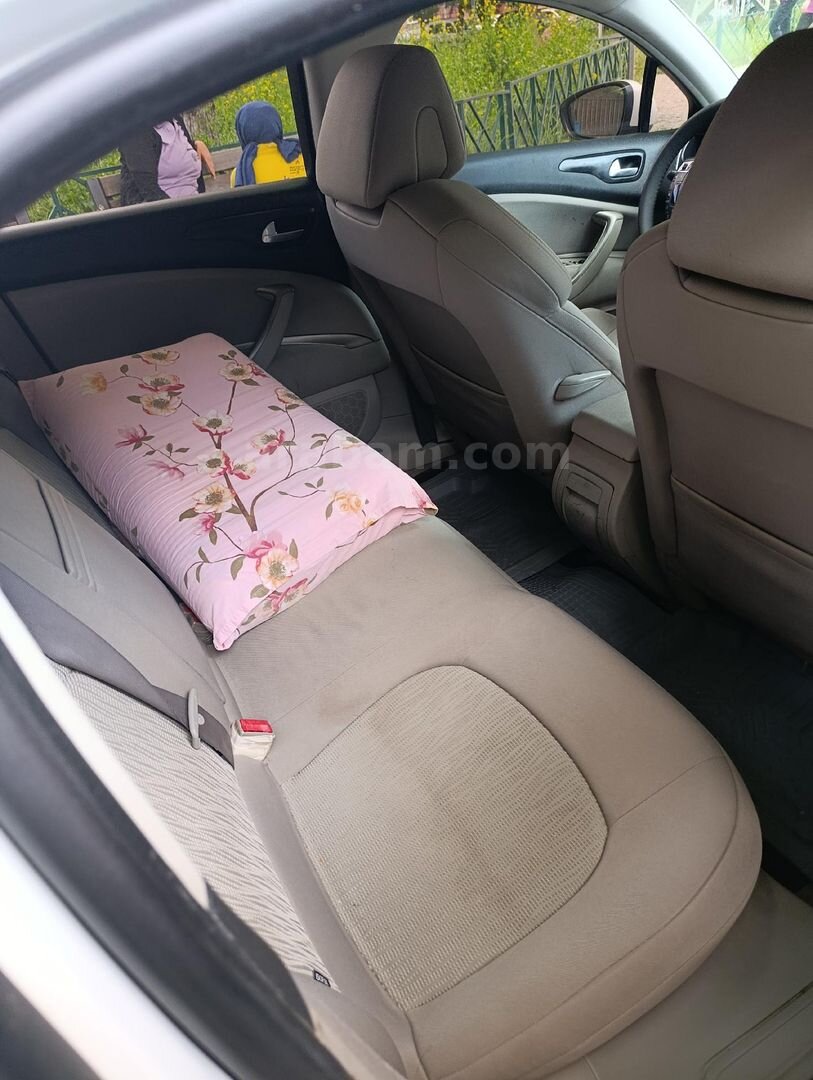 Sahibinden Citroen C5 1.6 e-HDi Confort 2012 Model Çanakkale 211.000 km Beyaz 1