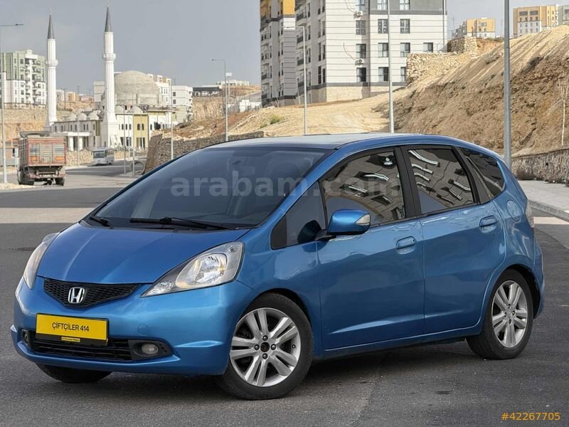 Galeriden Honda Jazz 1.4 Fun 2011 Model Şanlıurfa 243.000 km Mavi