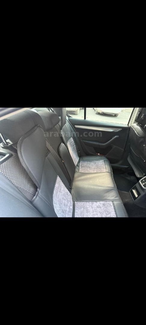 Sahibinden Skoda Octavia 1.6 TDI Ambition 2014 Model Hakkari 186.000 km Beyaz 3
