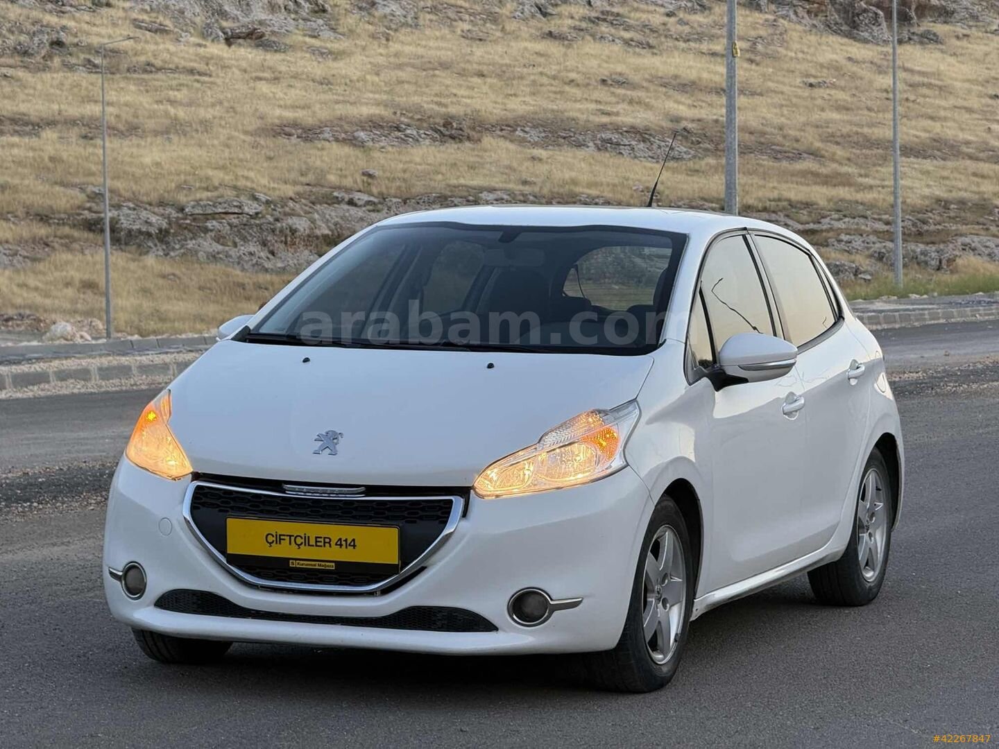 Galeriden Peugeot 208 1.2 VTi Access 2012 Model Şanlıurfa 215.000 km Beyaz 3