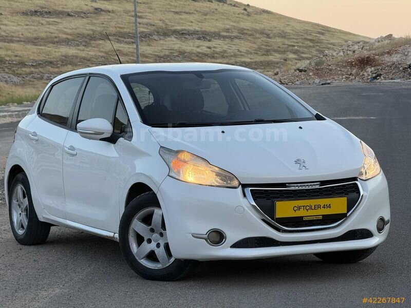 Galeriden Peugeot 208 1.2 VTi Access 2012 Model Şanlıurfa 215.000 km Beyaz