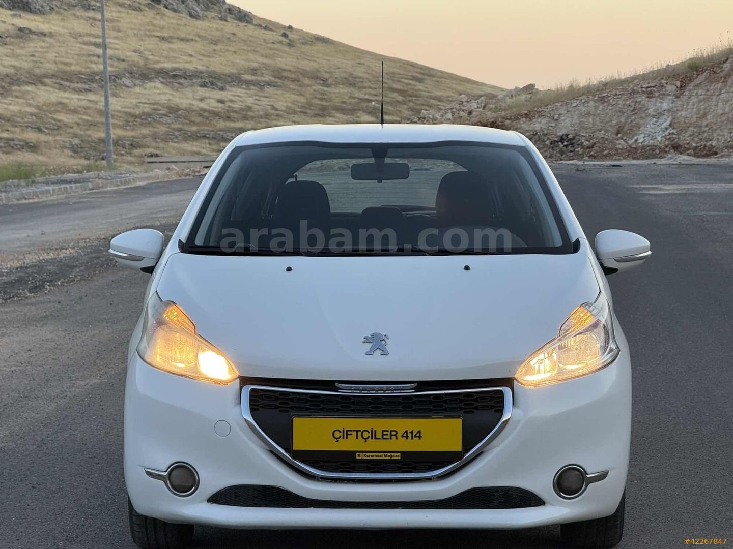 Galeriden Peugeot 208 1.2 VTi Access 2012 Model Şanlıurfa 215.000 km Beyaz 4