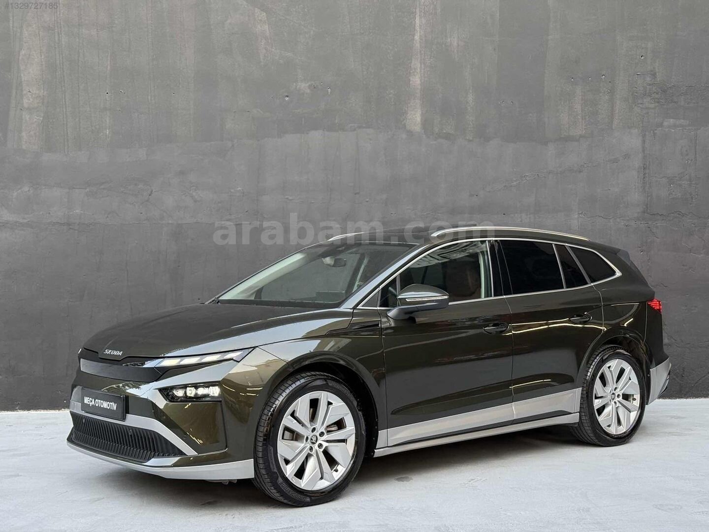 Galeriden Skoda Enyaq E-Prestige 2025 Model İstanbul 9.000 km Yeşil 1