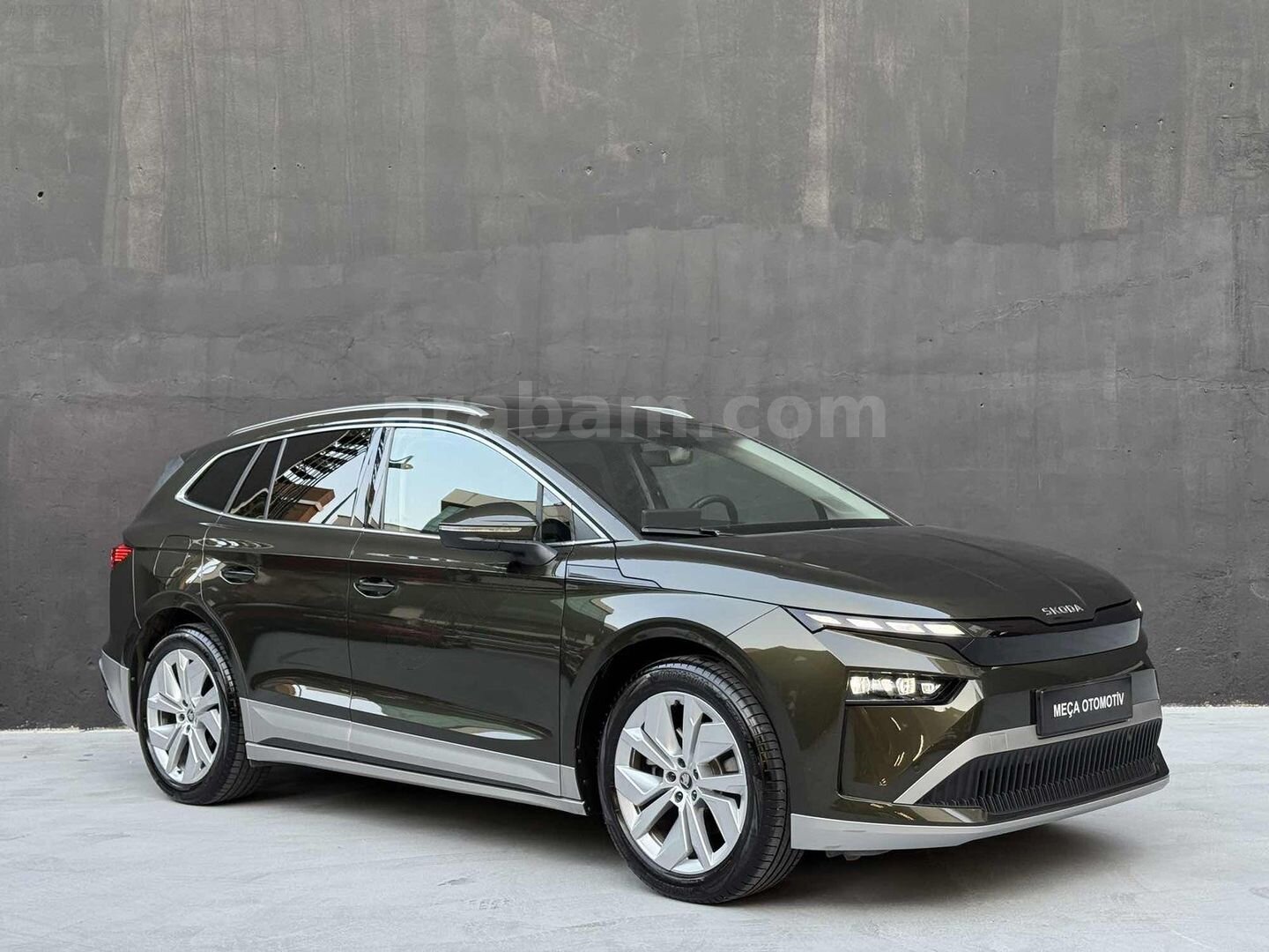 Galeriden Skoda Enyaq E-Prestige 2025 Model İstanbul 9.000 km Yeşil 5