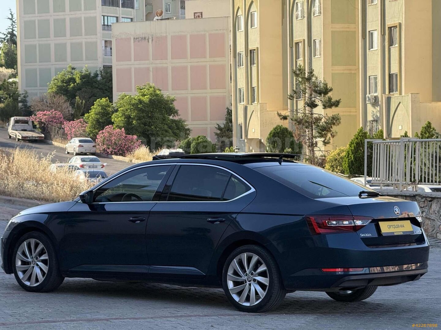 Galeriden Skoda SuperB 1.6 TDI Prestige 2016 Model Şanlıurfa 300.000 km Lacivert 6