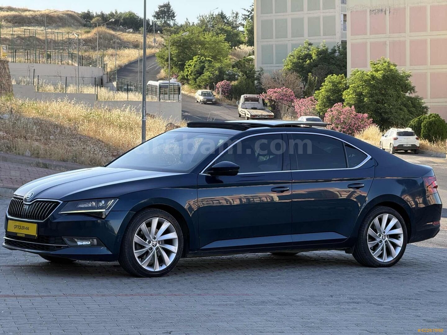 Galeriden Skoda SuperB 1.6 TDI Prestige 2016 Model Şanlıurfa 300.000 km Lacivert 7