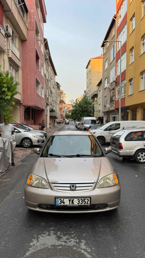 Sahibinden Honda Civic 1.4 S 2002 Model İstanbul 245.000 km Bej 3