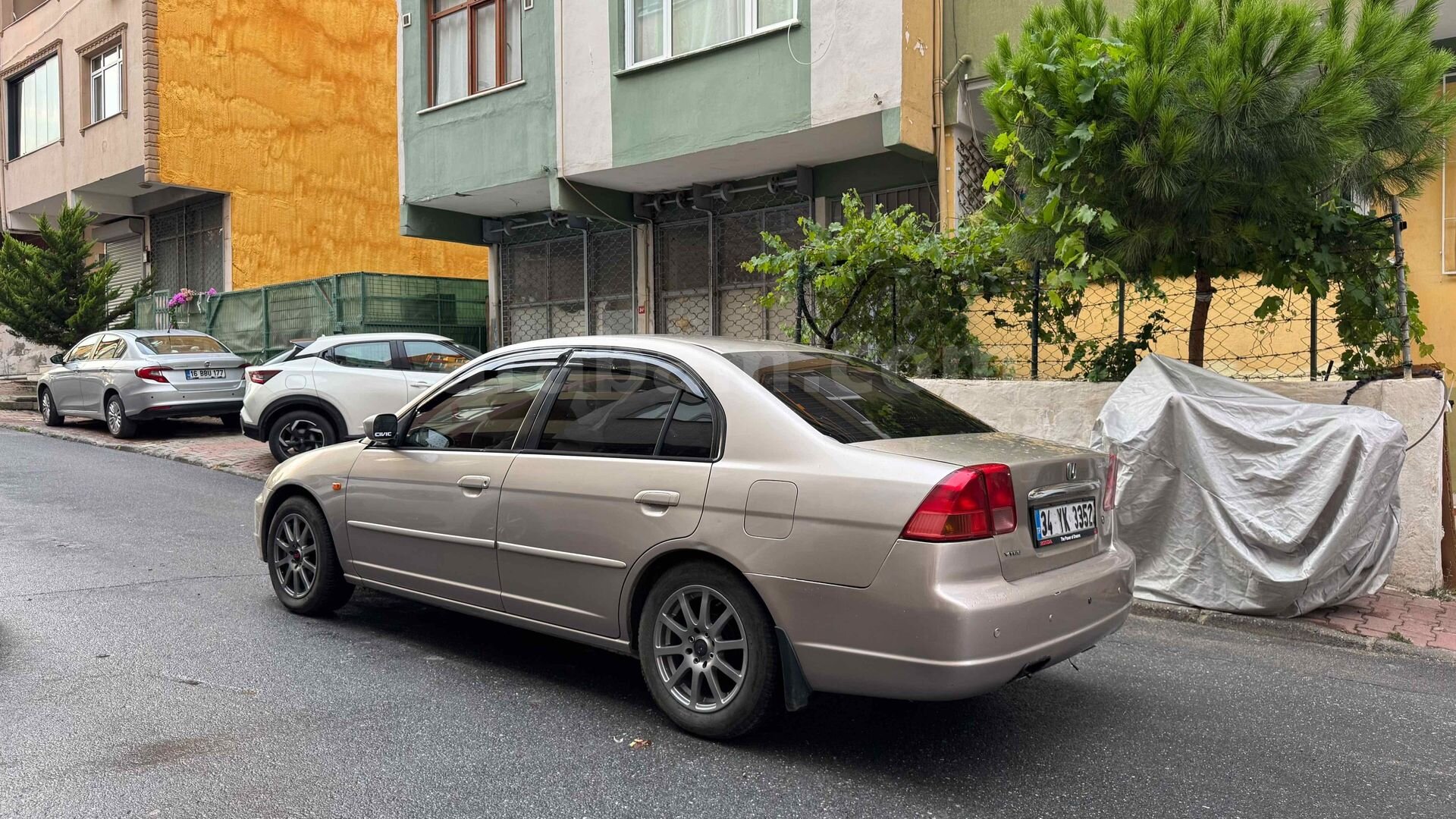 Sahibinden Honda Civic 1.4 S 2002 Model İstanbul 245.000 km Bej 4