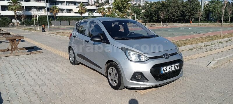 Sahibinden Hyundai i10 1.0 D-CVVT Style 2013 Model İzmir 222.000 km Gri (Gümüş)