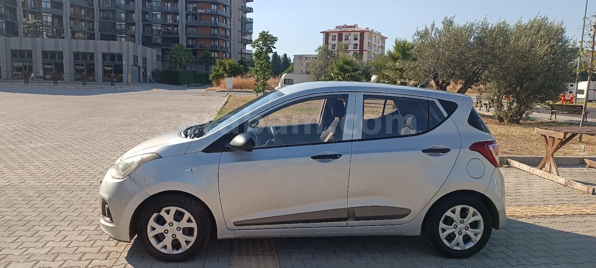 Sahibinden Hyundai i10 1.0 D-CVVT Style 2013 Model İzmir 222.000 km Gri (Gümüş) 6