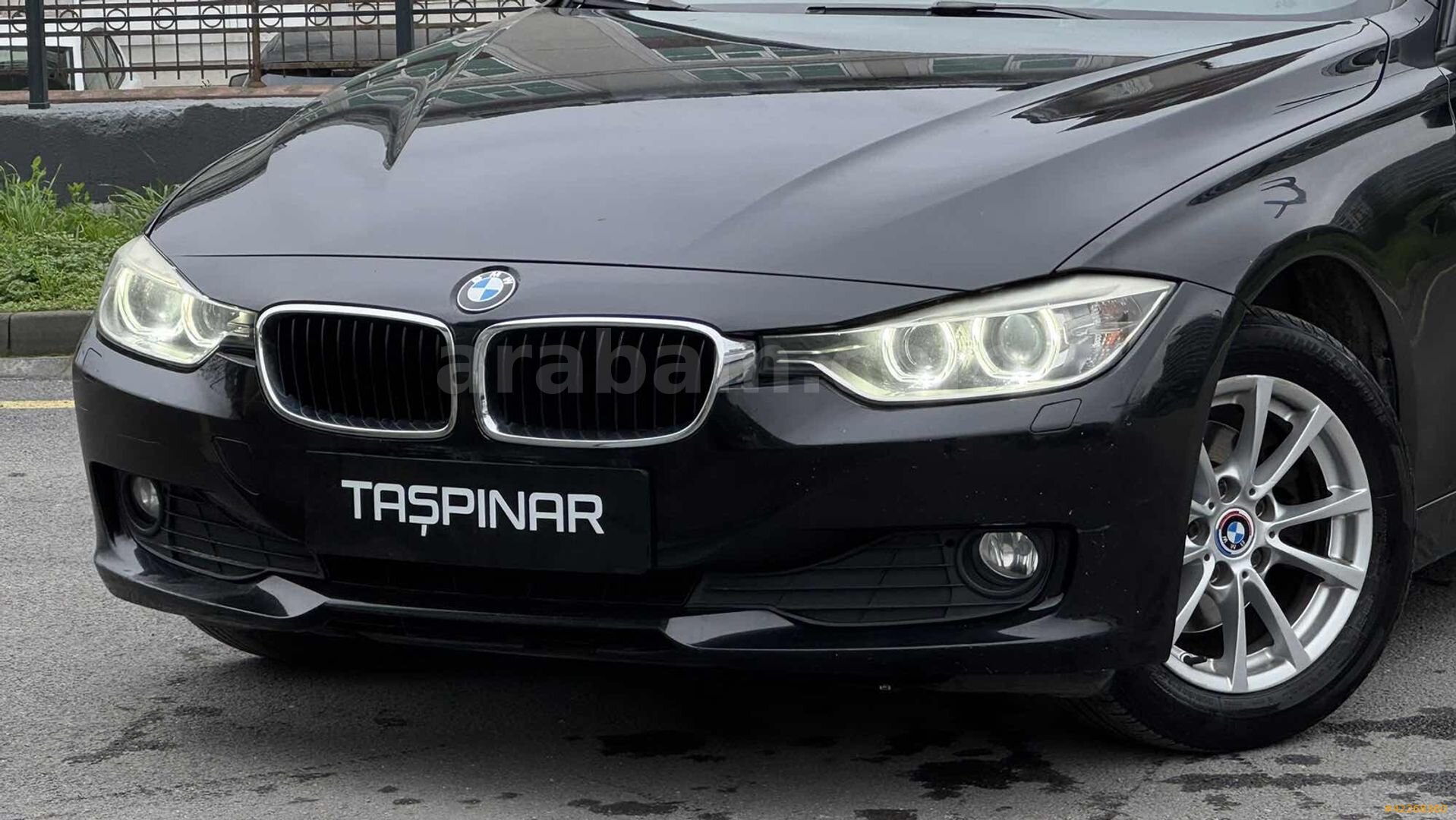 Galeriden BMW 3 Serisi 316i Standart 2013 Model İstanbul 198.000 km Siyah 6