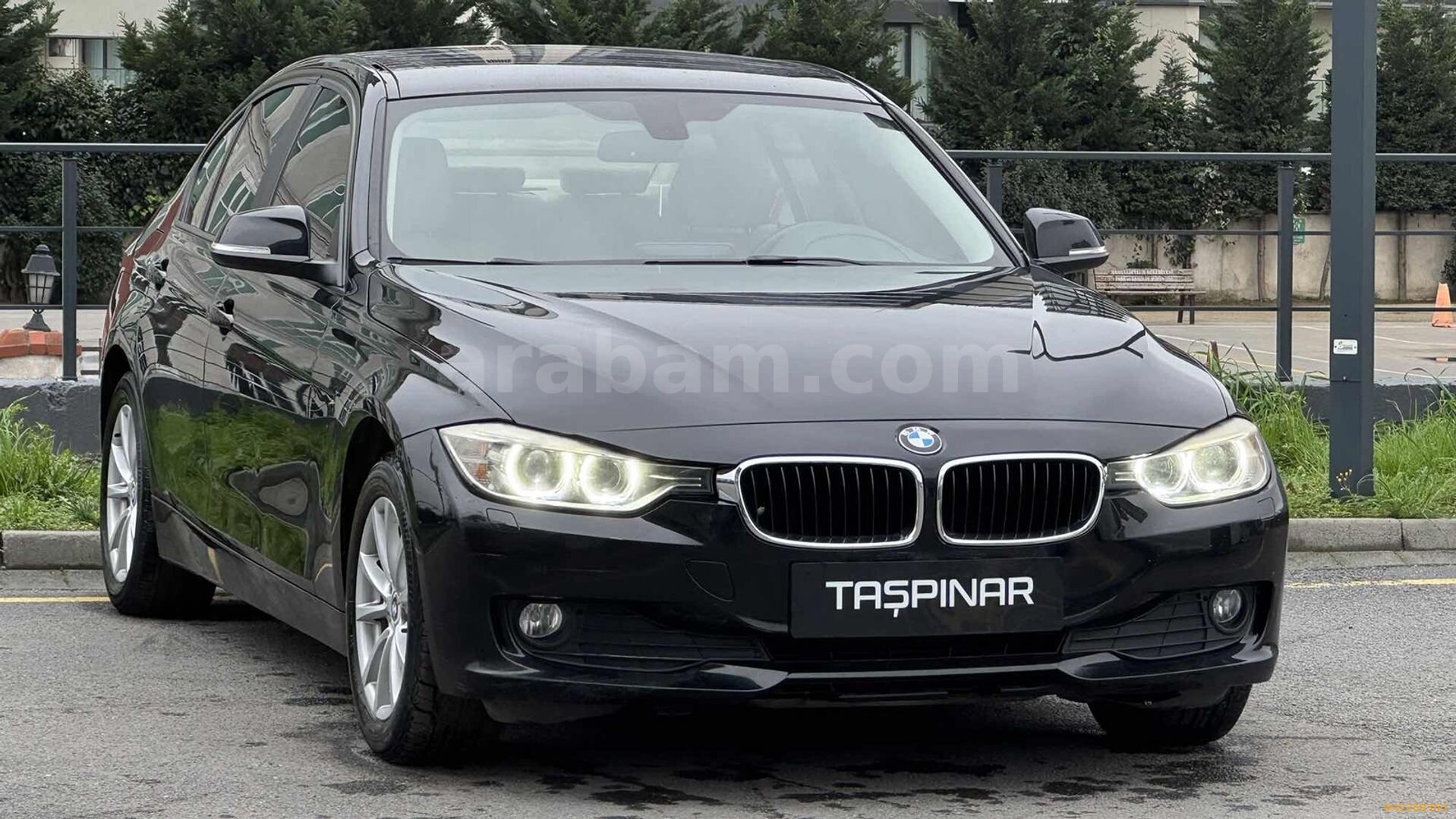 Galeriden BMW 3 Serisi 316i Standart 2013 Model İstanbul 198.000 km Siyah 3