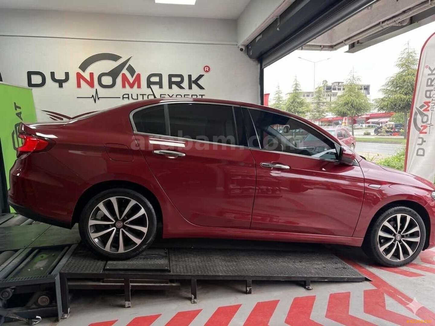 Galeriden Fiat Egea 1.6 Multijet Lounge 2016 Model Ordu 168.000 km Bordo 4