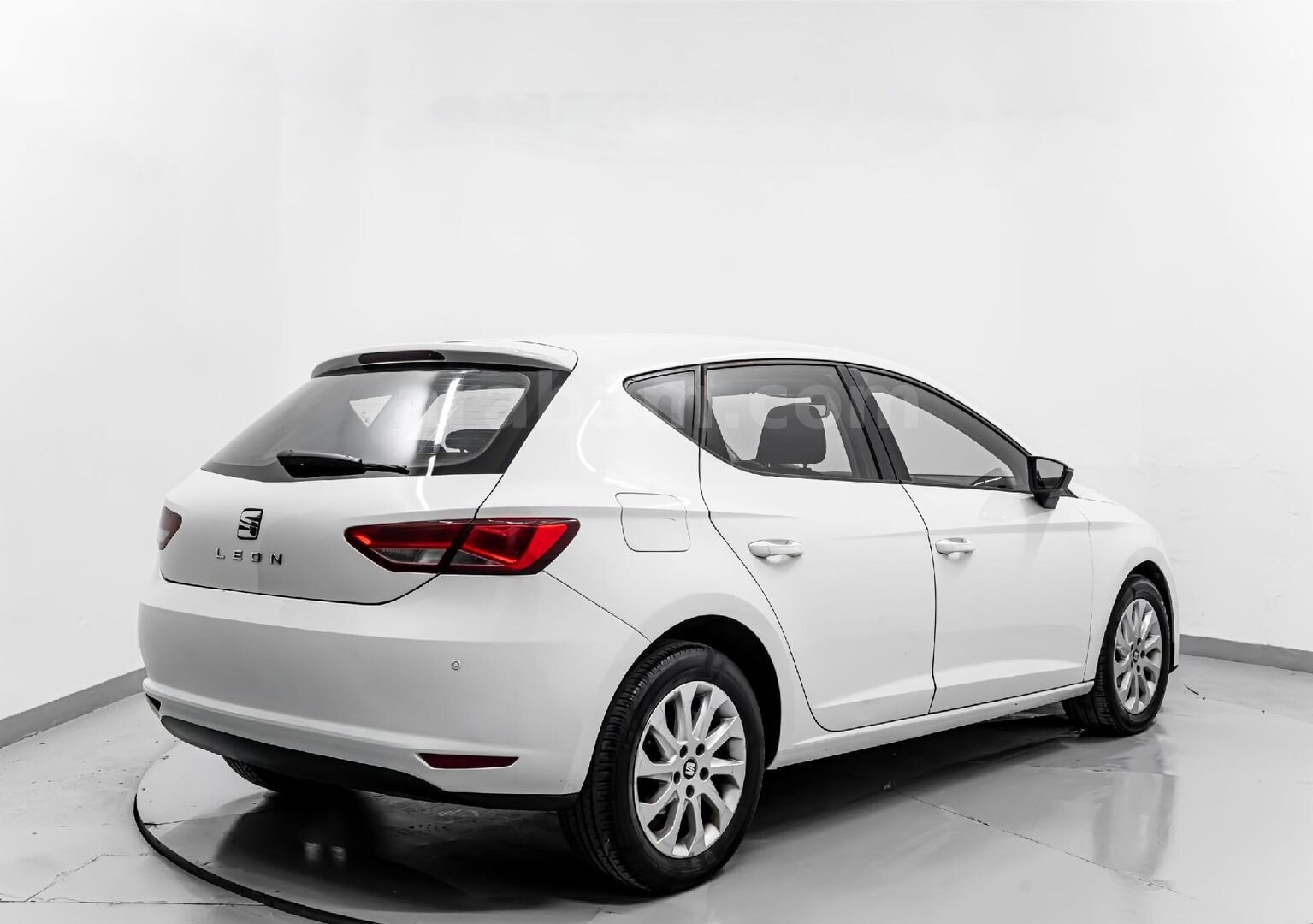 Sahibinden Seat Leon 1.6 TDI Style 2016 Model İstanbul 301.000 km Beyaz 7