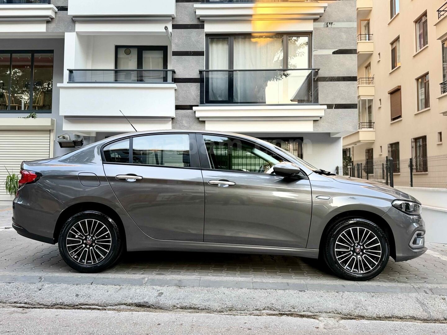Galeriden Fiat Egea 1.4 Fire Easy Plus 2024 Model Ankara 40.700 km Gri (metalik) 5