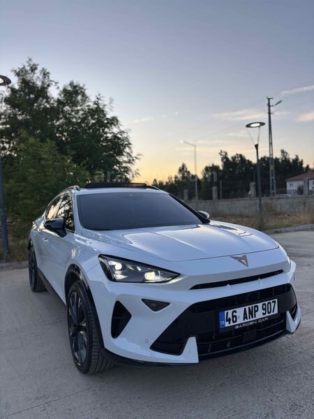 Sahibinden Cupra Formentor 1.5 eTSI VZ-Line 2024 Model Tokat 14.000 km Beyaz