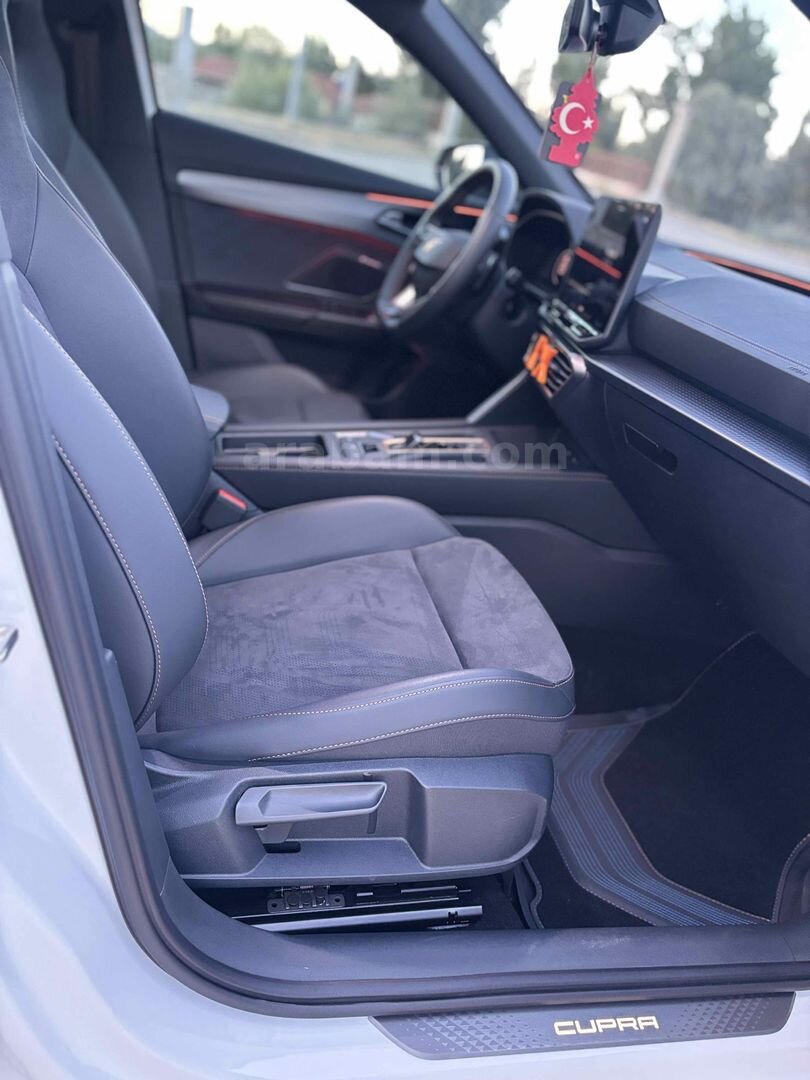 Sahibinden Cupra Formentor 1.5 eTSI VZ-Line 2024 Model Tokat 14.000 km Beyaz 7