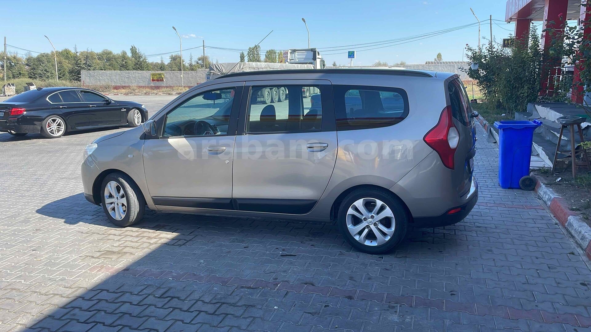 Sahibinden Dacia Lodgy 1.5 dCi Laureate 2014 Model Ankara 275.000 km Kahverengi 5