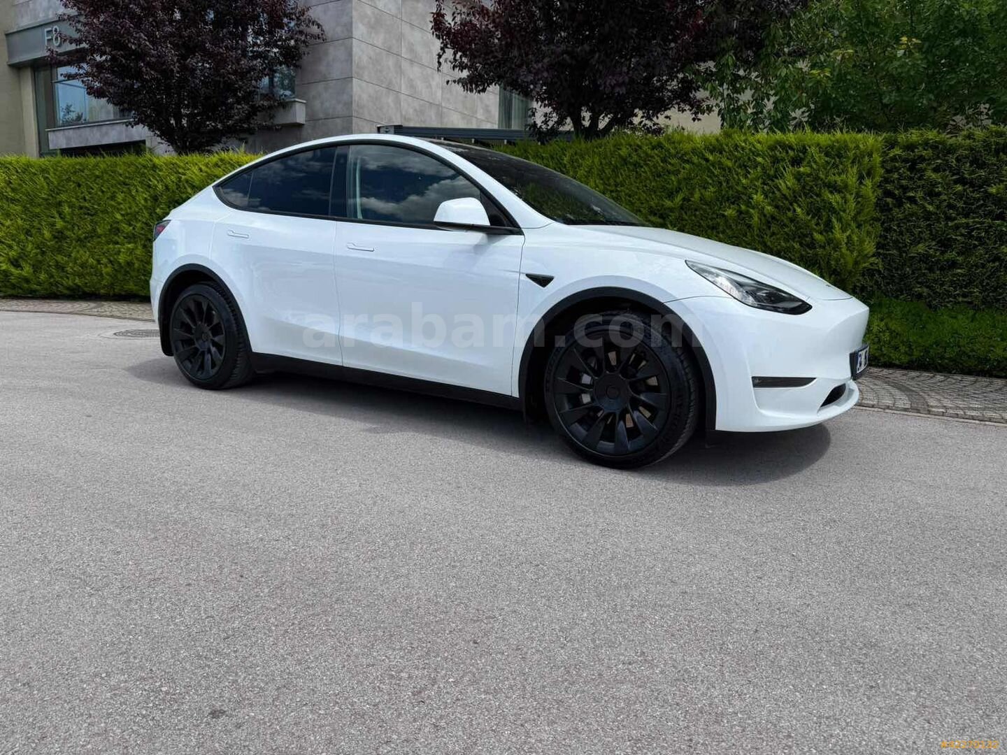 Galeriden Tesla Model Y Long Range AWD 2023 Model Kocaeli 62.000 km Beyaz 3
