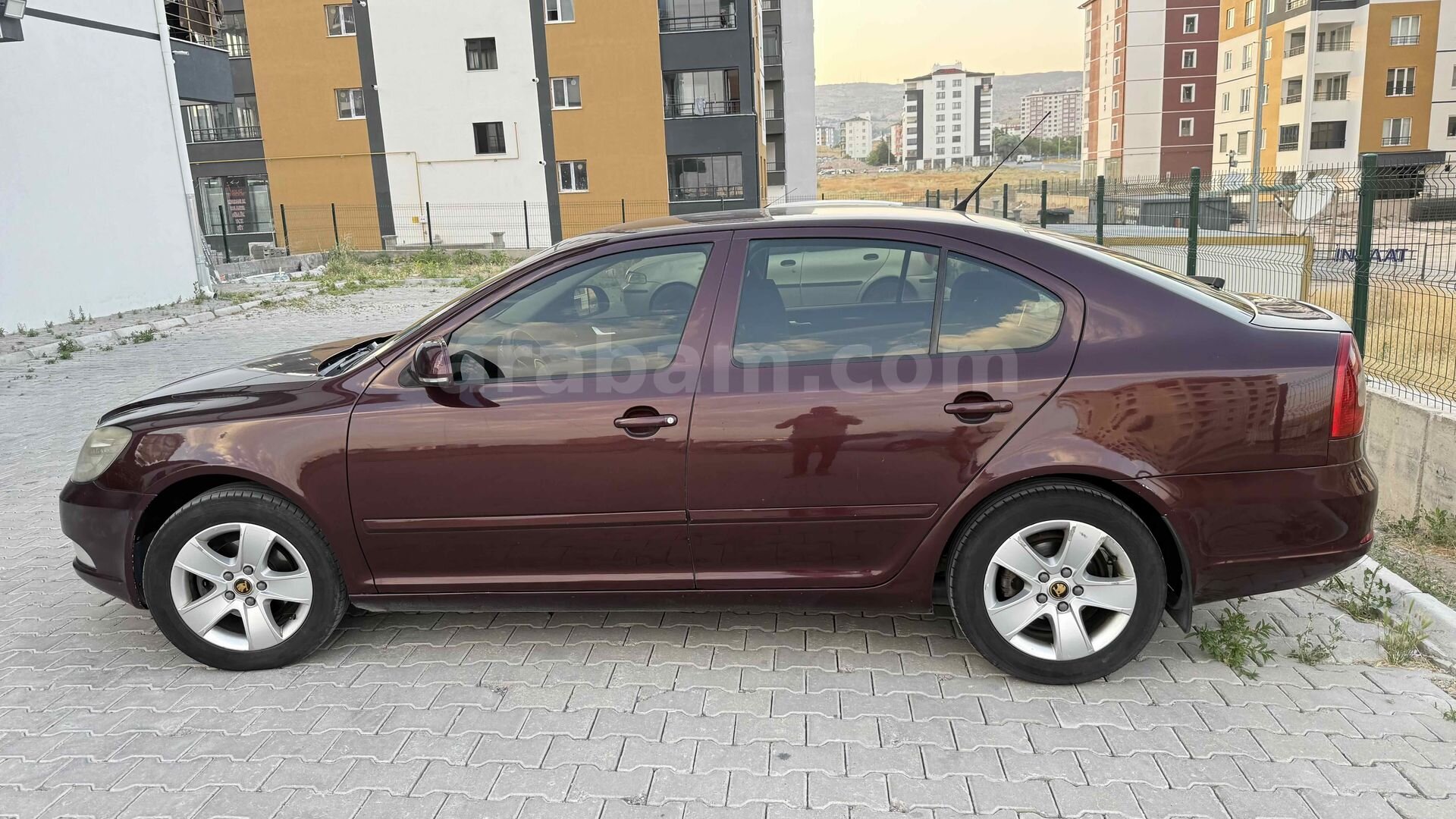 Sahibinden Skoda Octavia 1.6 TDI Ambiente 2011 Model Kayseri 310.000 km Bordo 2