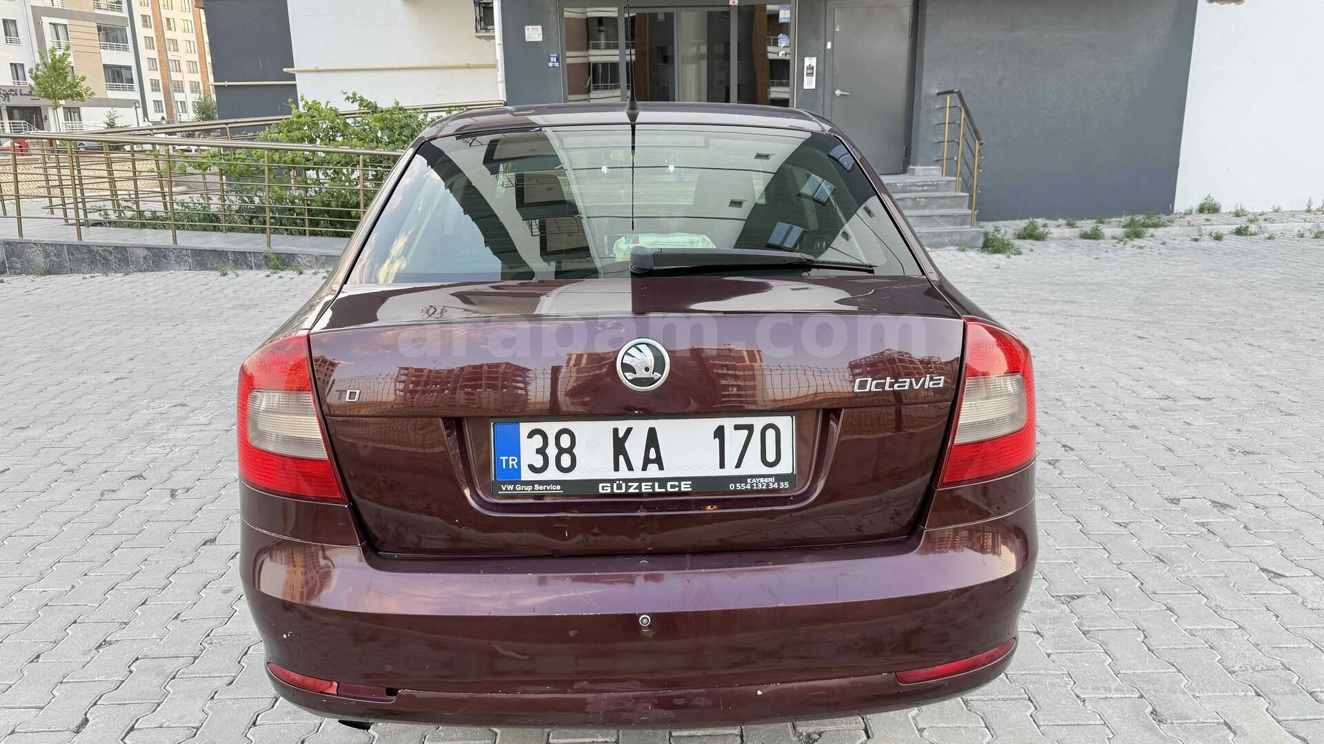 Sahibinden Skoda Octavia 1.6 TDI Ambiente 2011 Model Kayseri 310.000 km Bordo 6