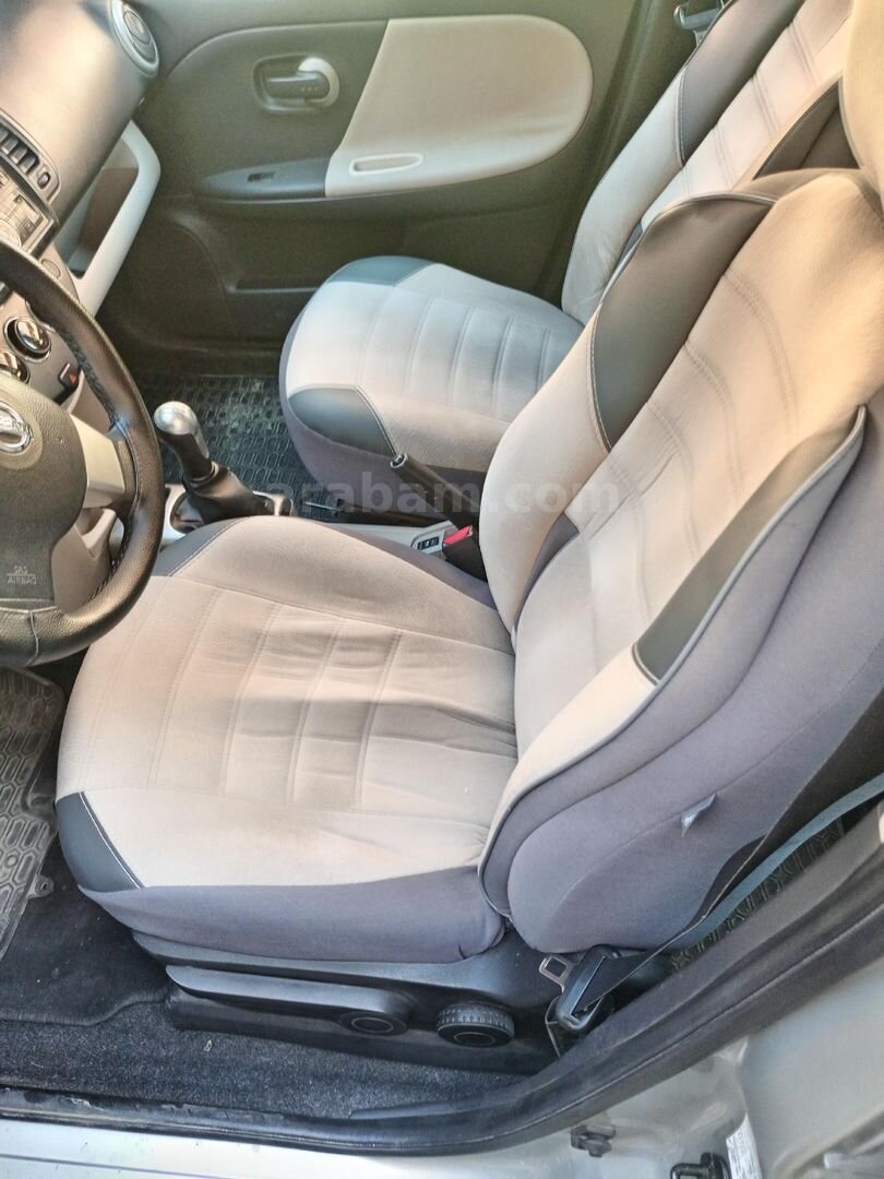 Sahibinden Nissan Note 1.4 Tekna 2010 Model İstanbul 193.346 km Gri 7
